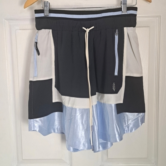 NEW FREE PEOPLE MOVEMENT DRAFT PICK SHORTS SIZE SMALL $98 - Picture 5 of 9